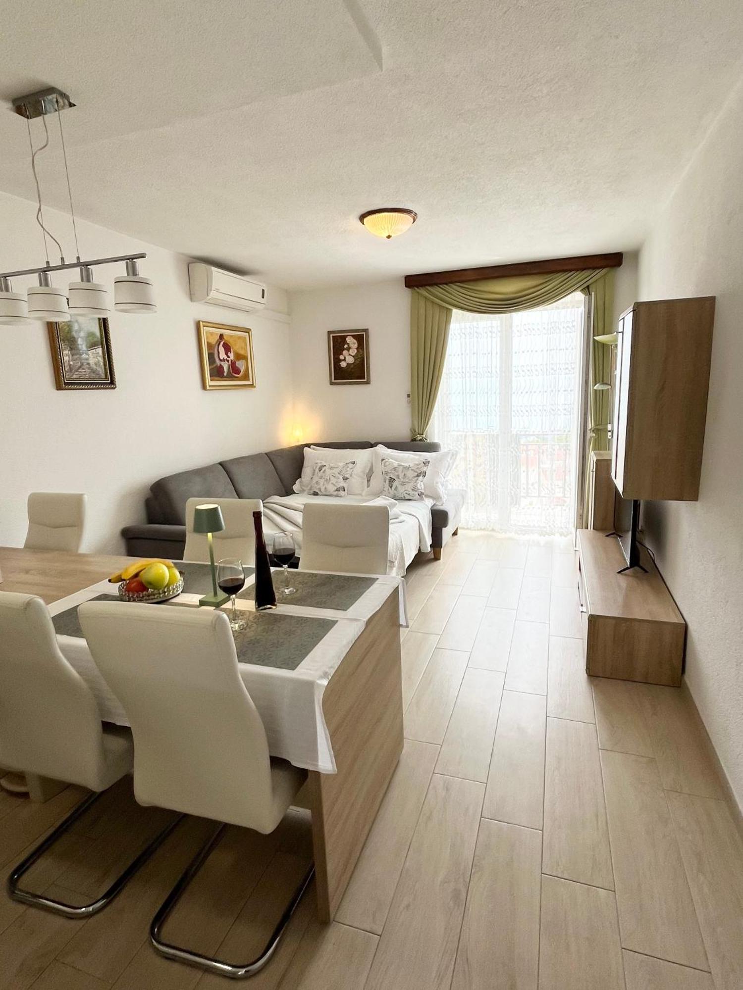 Apartments Irma Baška Voda Eksteriør bilde