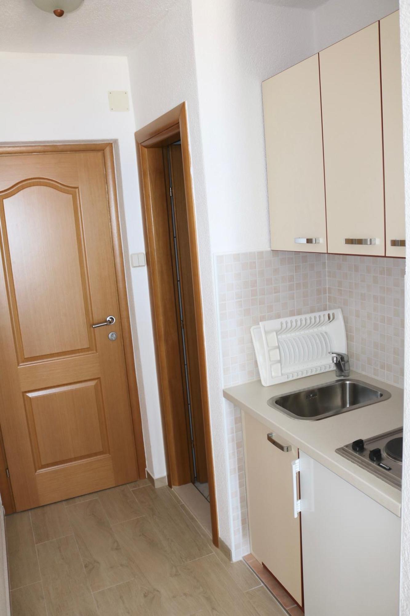 Apartments Irma Baška Voda Eksteriør bilde