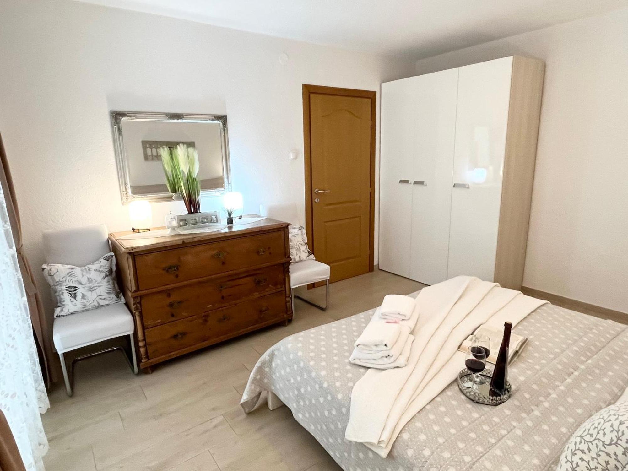 Apartments Irma Baška Voda Eksteriør bilde